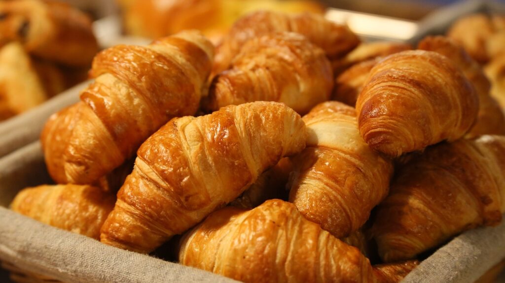 bread croissant morning puff paste 1284438